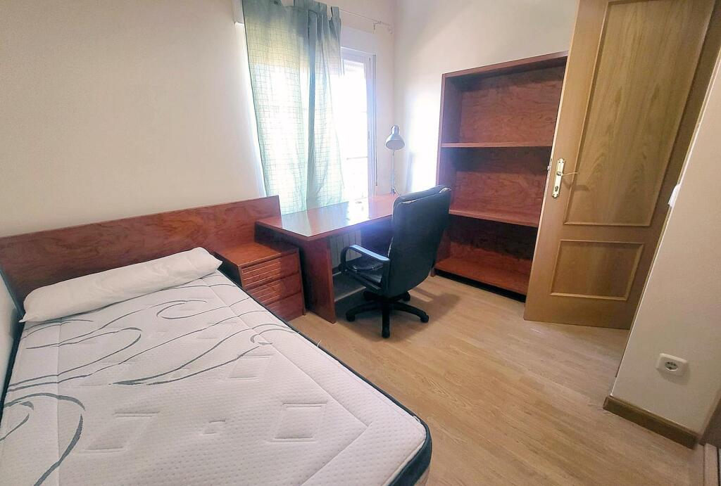 habitaciones PARA ESTUDIANTES EN ALQUILER EN VILLANUEVA DE L - foto 7