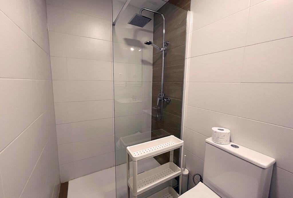 EN ALQUILER PARA ESTUDIANTES, ÚLTIMA HABITACIÓN EN PISO INDE - foto 18