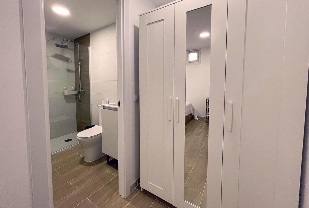 EN ALQUILER PARA ESTUDIANTES, ÚLTIMA HABITACIÓN EN PISO INDE - foto 8