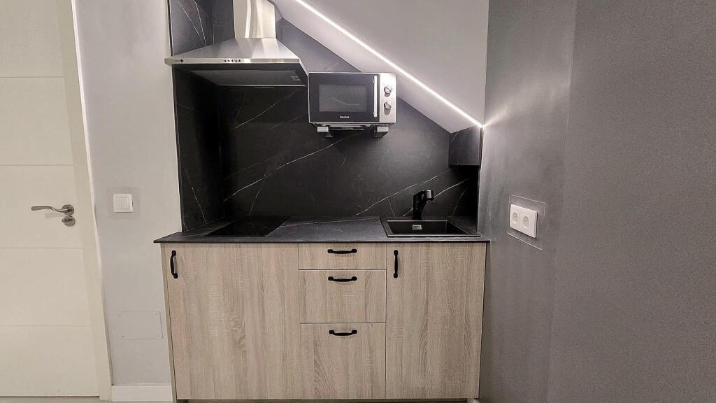 ¡ESTUDIANTES! PISO TIPO ESTUDIO CON ACCESO INDEPENDIENTE  EN - foto 5