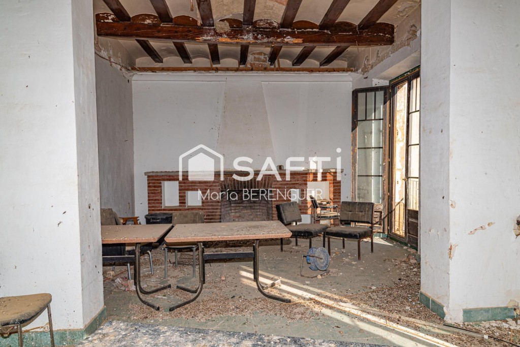 Masía histórica con gran potencial de inversión - foto 29
