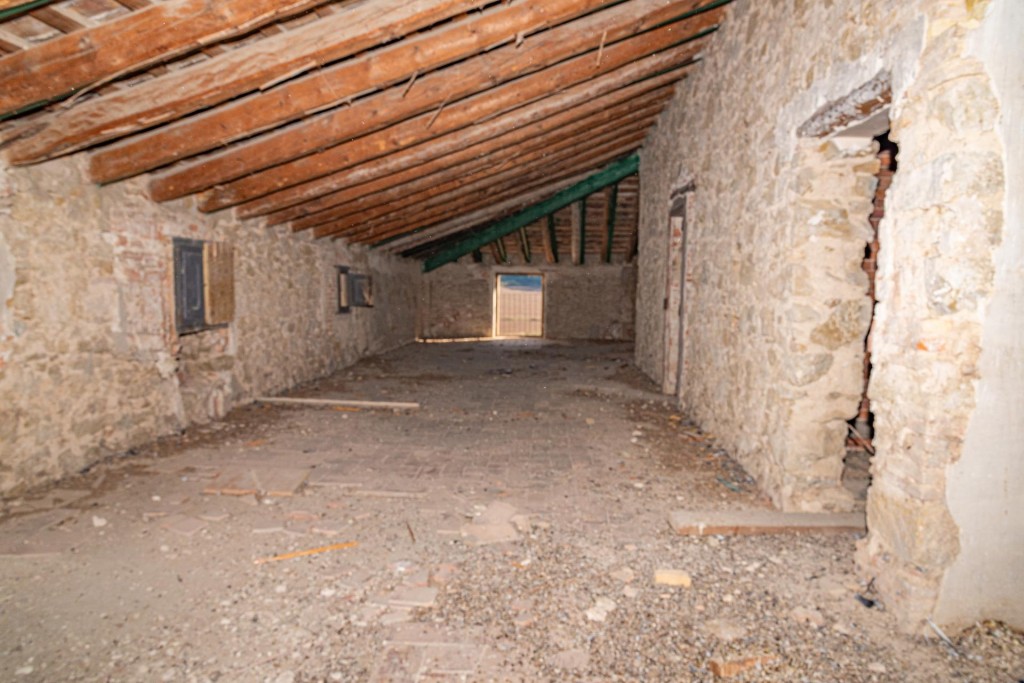 Masía histórica con gran potencial de inversión - foto 36