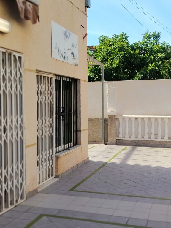 Local comercial en Venta en Pilar De La Horadada Alicante - foto 2