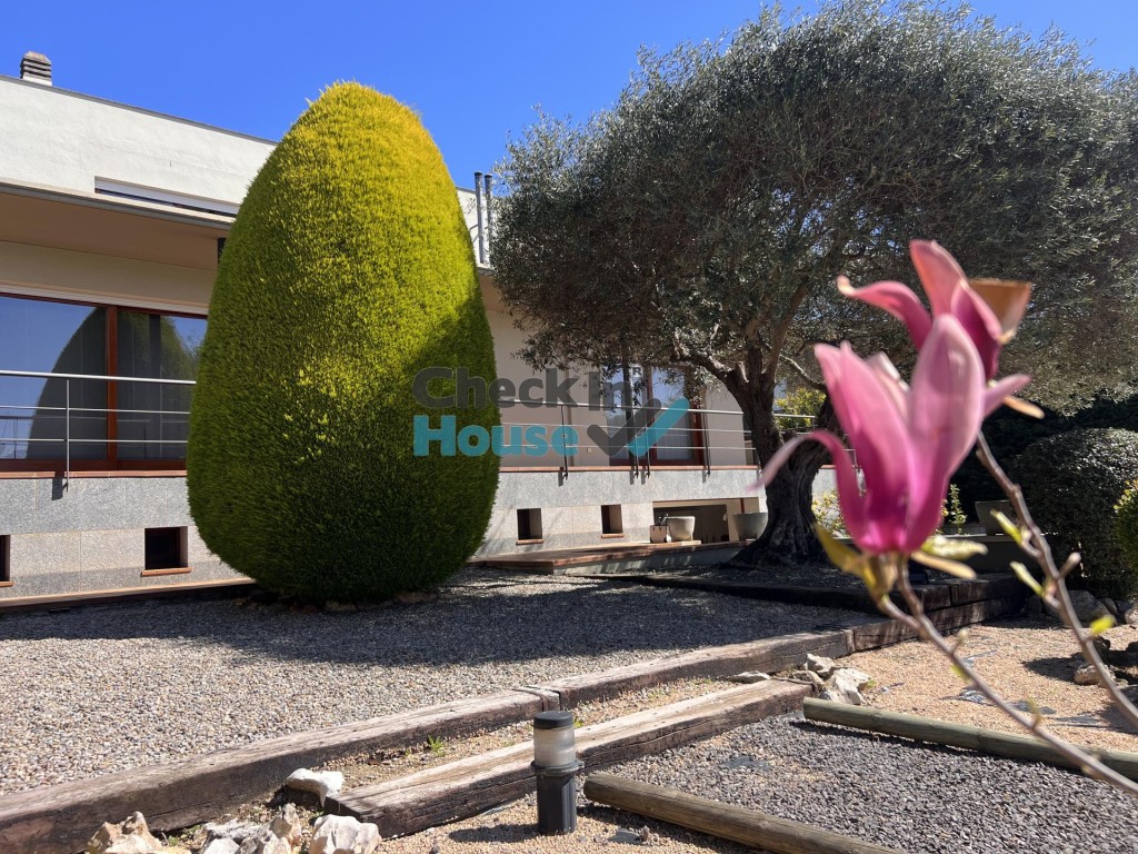 Casa-Chalet en Venta en Cassa De La Selva Girona - foto 8