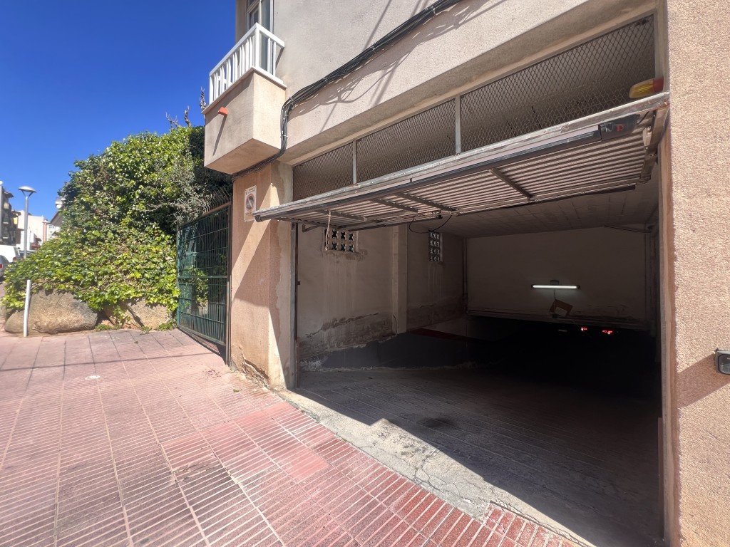 Parking coche en Venta en Sant Feliu De Guixols Girona - foto 2
