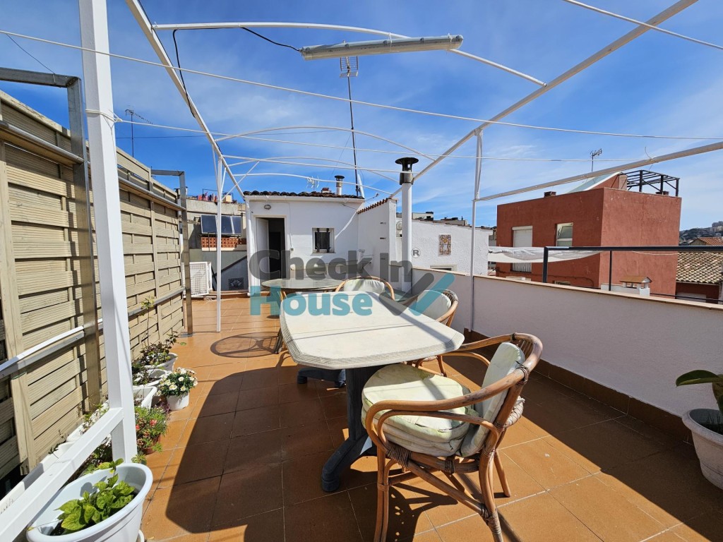 Ático en Venta en Sant Feliu De Guixols Girona - foto 2