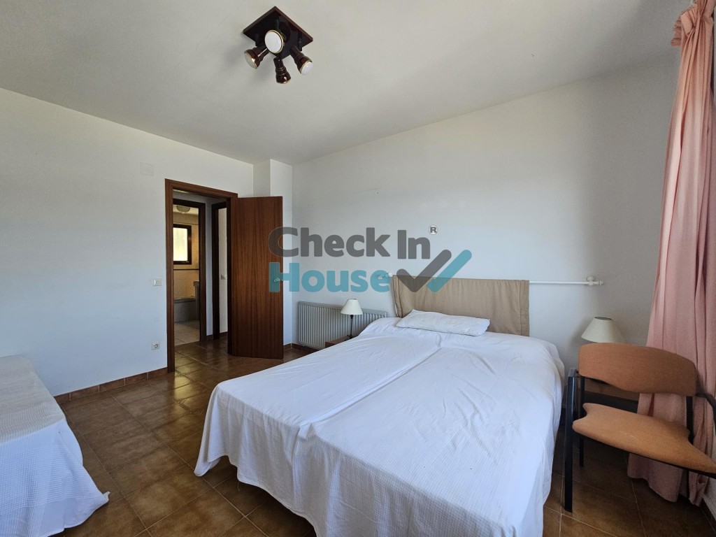 Adosada en Venta en Sant Feliu De Guixols Girona - foto 3