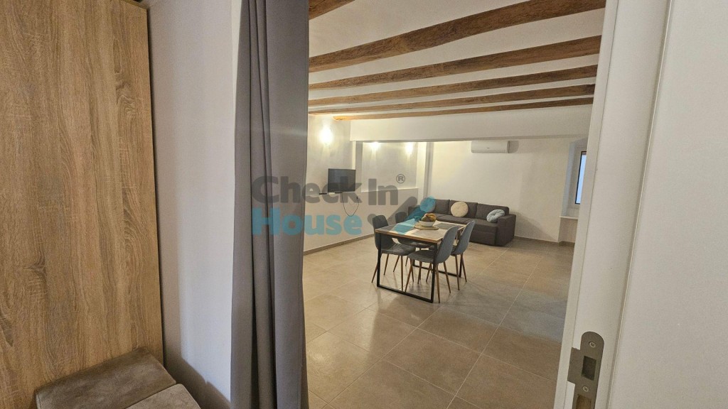 Estudio en Alquiler en Sant Feliu De Guixols Girona - foto 2