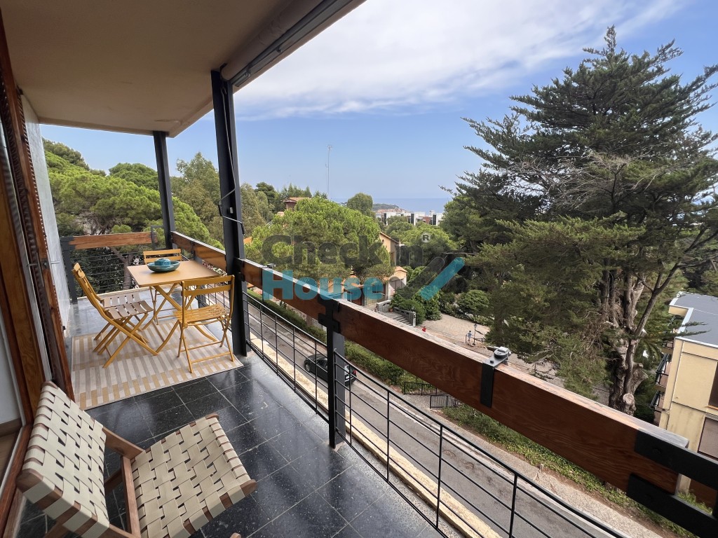 Apartamento en Alquiler en Sant Feliu De Guixols Girona - foto 2