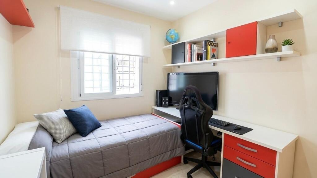 Apartamento en planta baja con gran terraza - foto 6