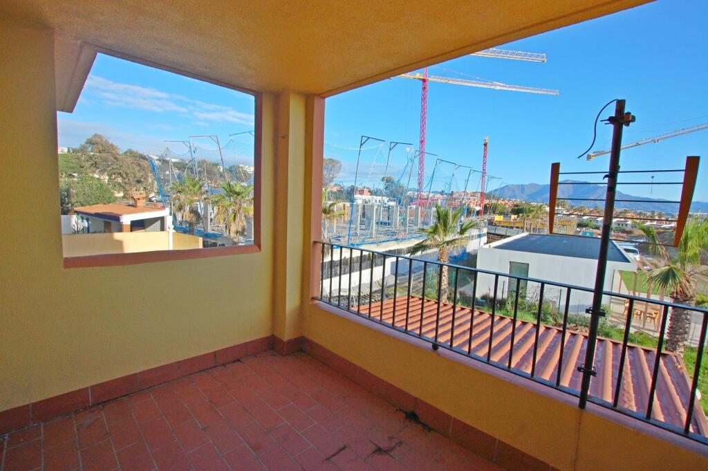 APARTAMENTO PRIMERA LINEA DE PLAYA - foto 2
