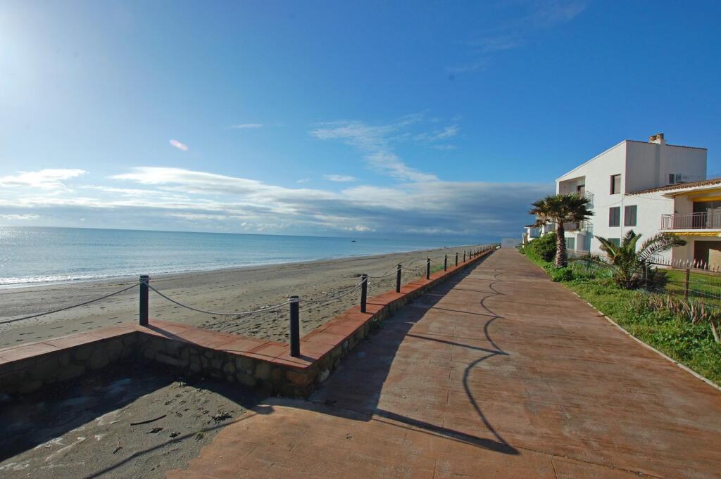 APARTAMENTO PRIMERA LINEA DE PLAYA - foto 35