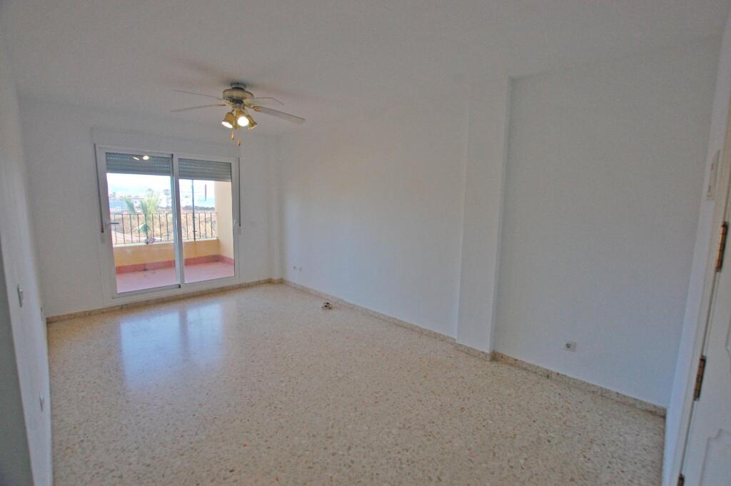 APARTAMENTO PRIMERA LINEA DE PLAYA - foto 5
