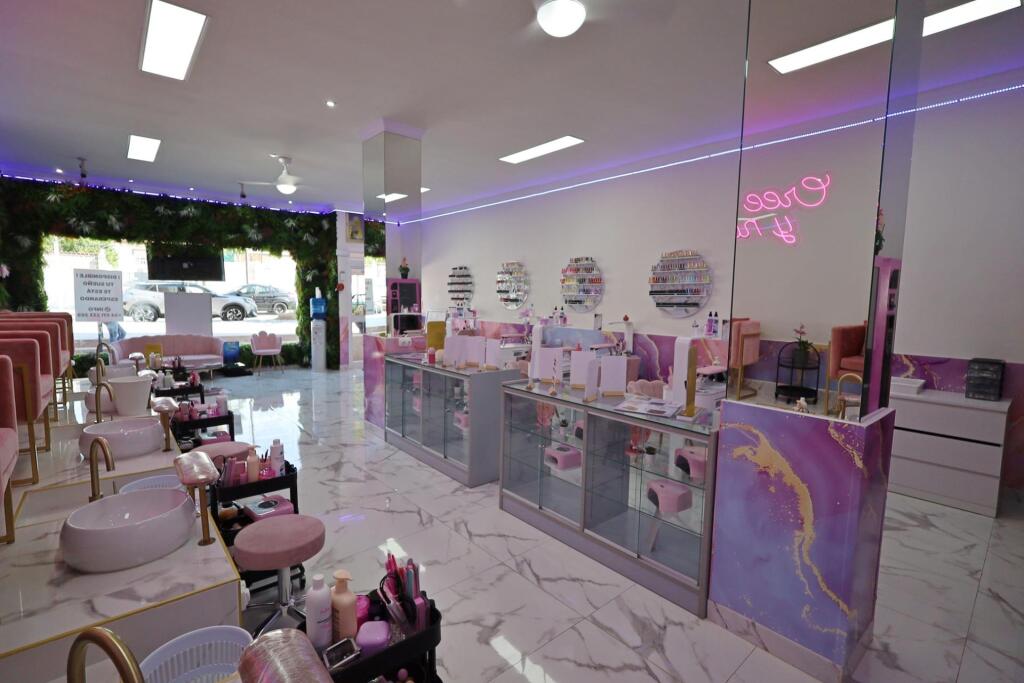 Traspaso y alquiler de negocio de Spa y belleza en el centro - foto 13