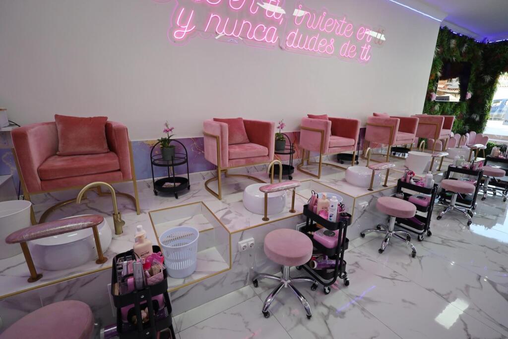 Traspaso y alquiler de negocio de Spa y belleza en el centro - foto 15