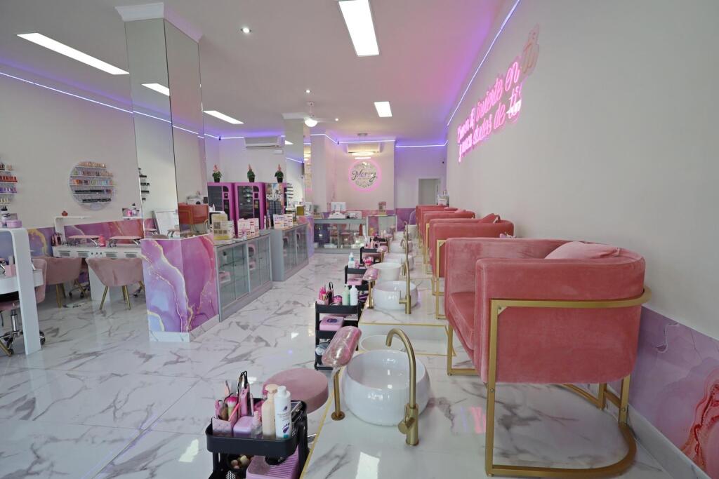 Traspaso y alquiler de negocio de Spa y belleza en el centro - foto 5