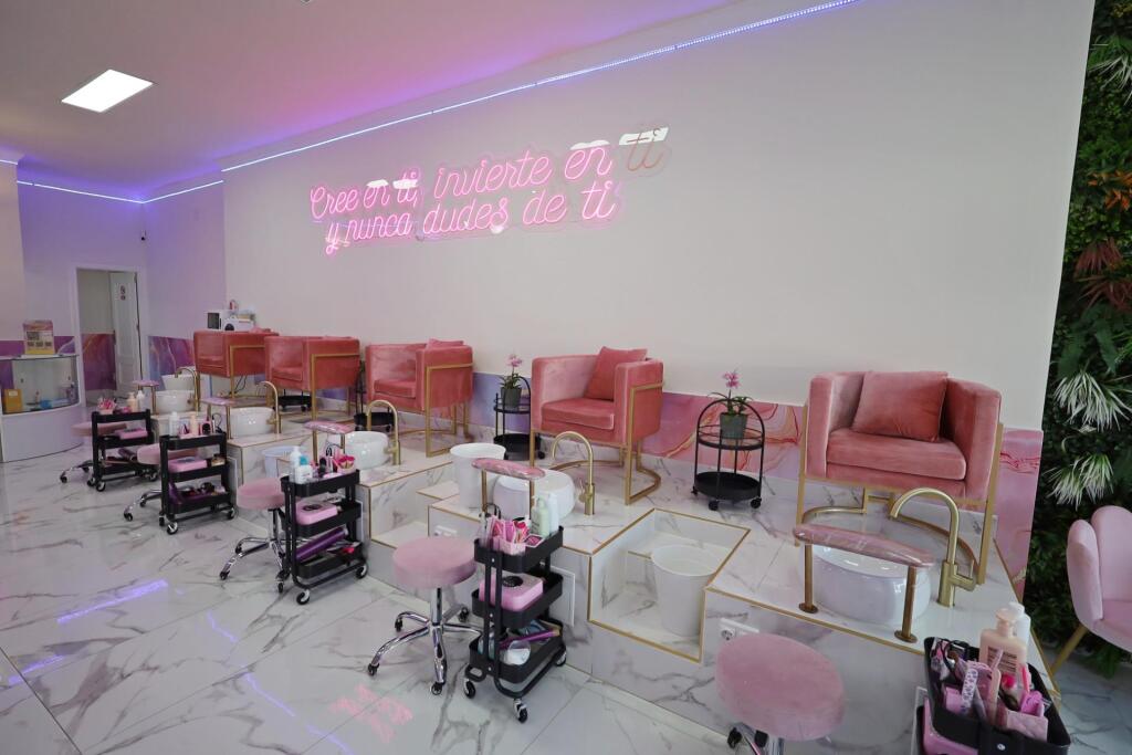 Traspaso y alquiler de negocio de Spa y belleza en el centro - foto 6