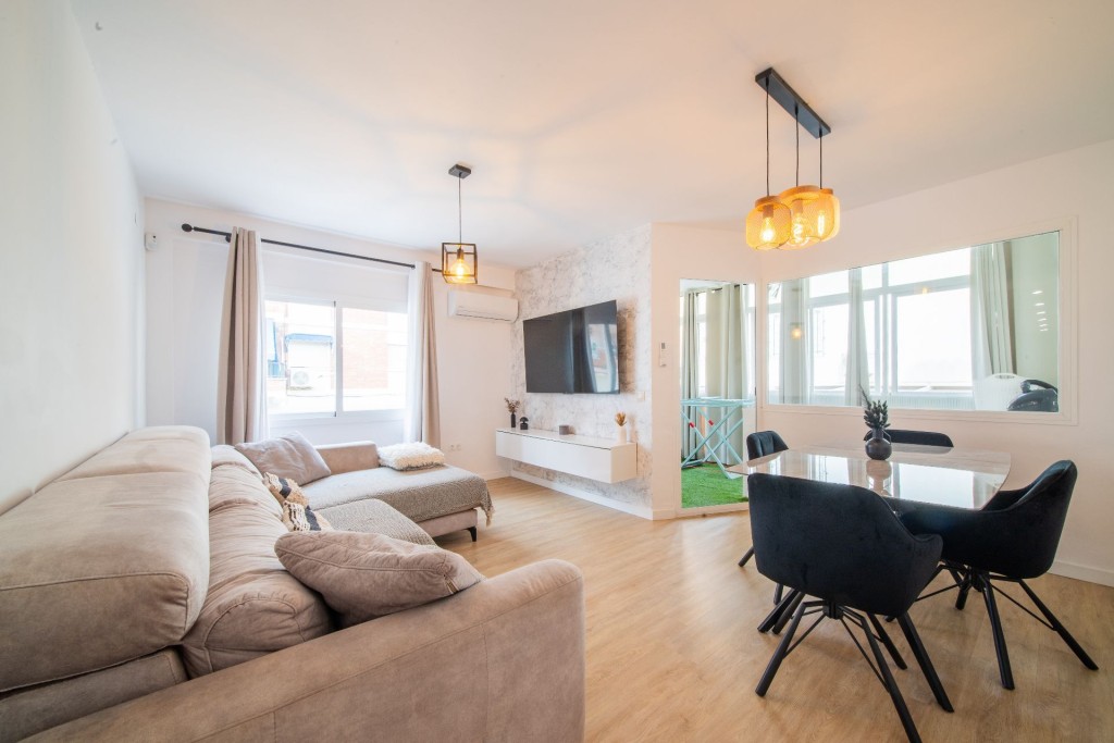 Piso en Venta en Rincon De La Victoria Málaga - foto 2