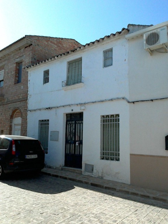 Casa-Chalet en Venta en Porcuna Jaén - foto 2