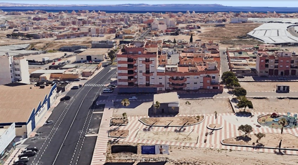 Piso en Venta en Roquetas De Mar Almería