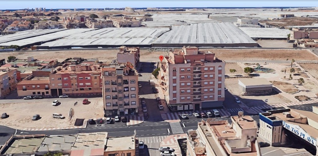 Piso en Venta en Roquetas De Mar Almería - foto 2