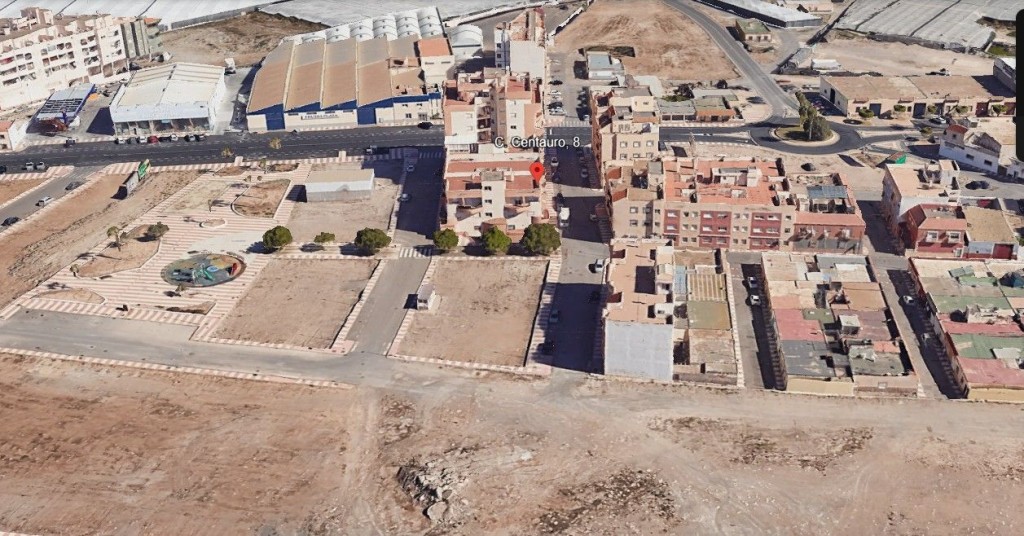 Piso en Venta en Roquetas De Mar Almería - foto 3