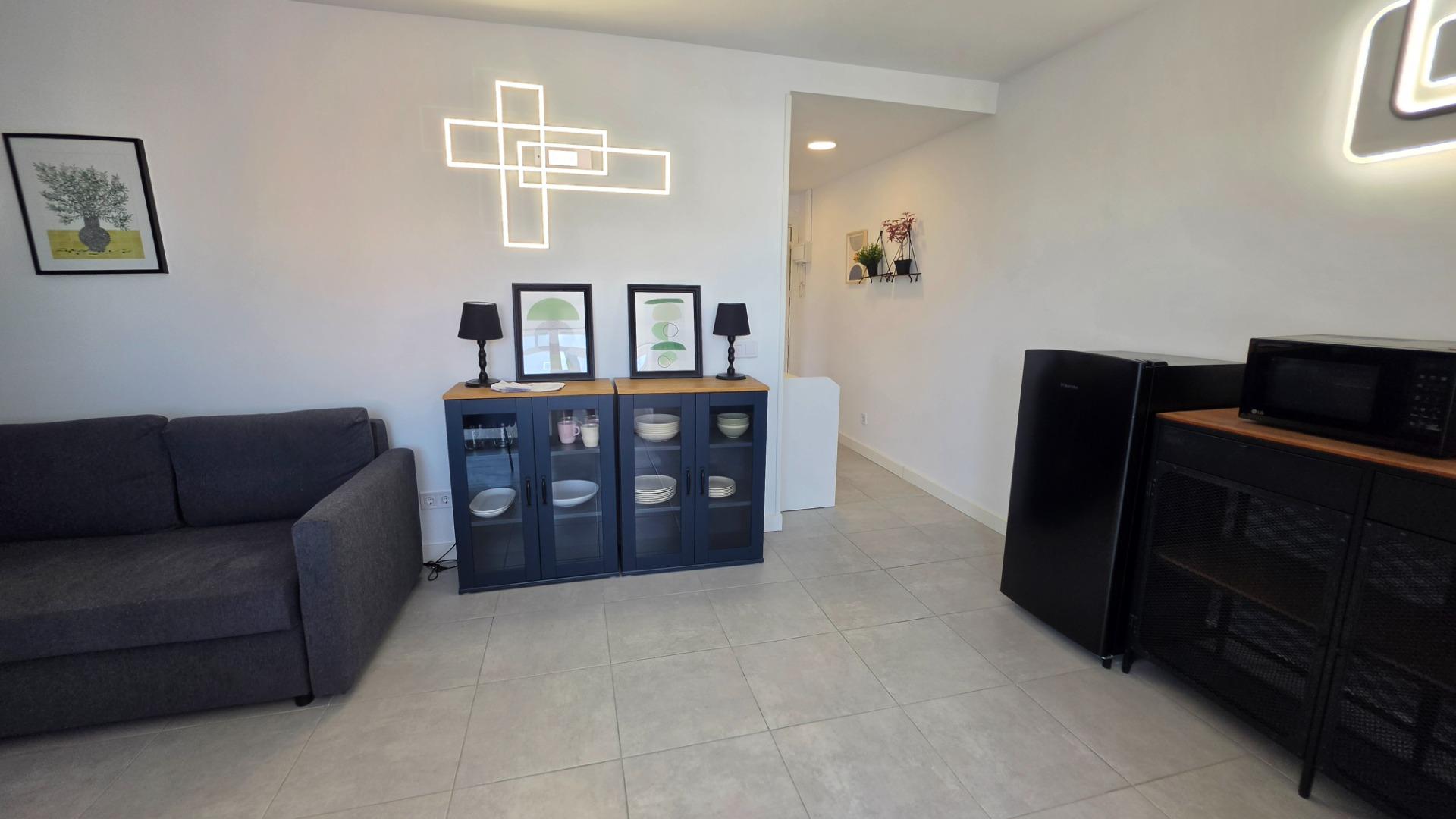 Apartamento de 1 dormitorio Puerto deportivo de Fuengirola a - foto 3