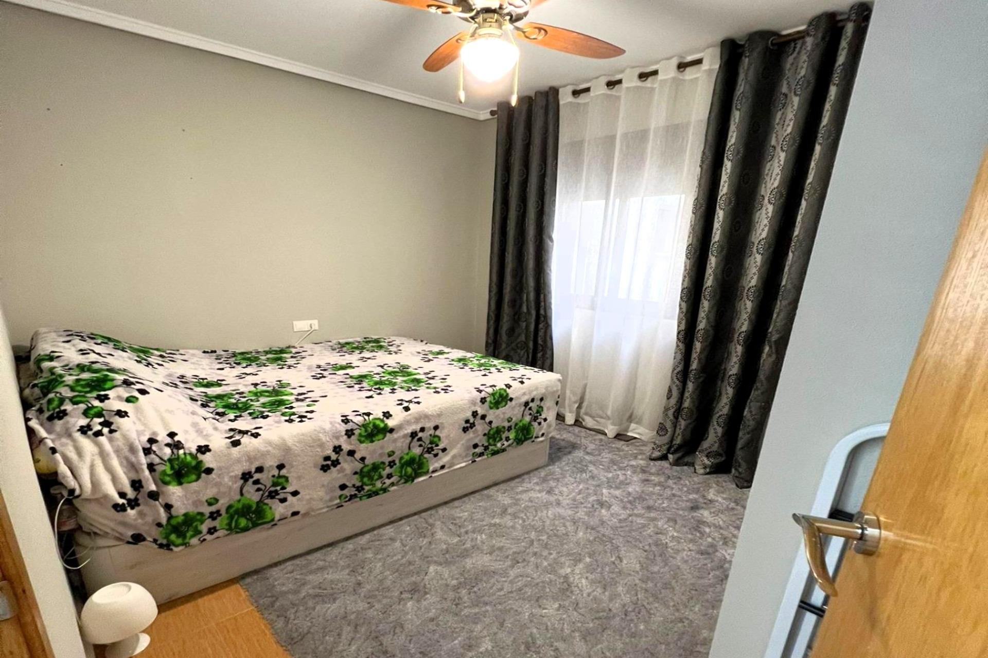 Apartamento moderno y espacioso (aprox. 91 m2 - 3.ª planta)  - foto 12