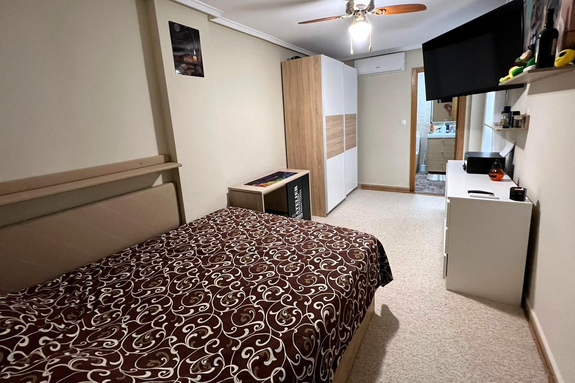 Apartamento moderno y espacioso (aprox. 91 m2 - 3.ª planta)  - foto 15