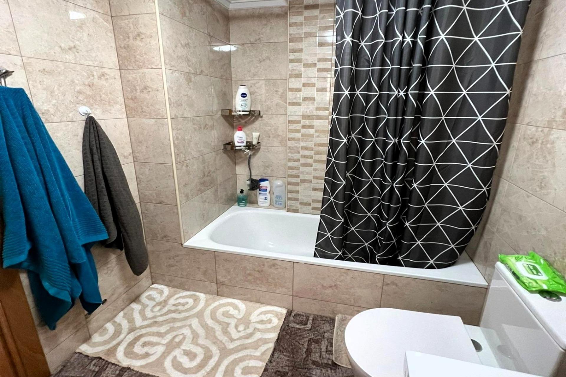 Apartamento moderno y espacioso (aprox. 91 m2 - 3.ª planta)  - foto 19