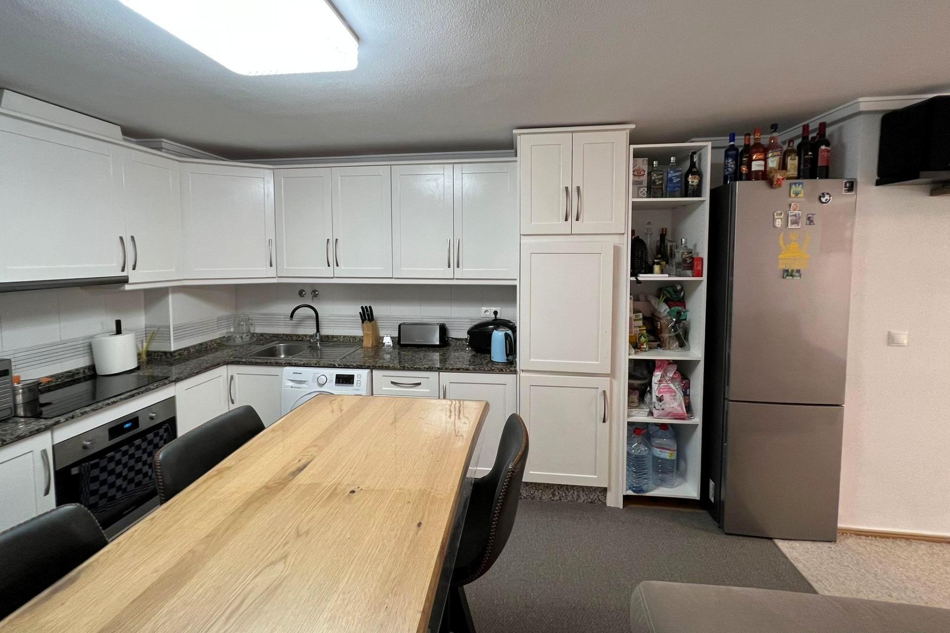 Apartamento moderno y espacioso (aprox. 91 m2 - 3.ª planta)  - foto 8