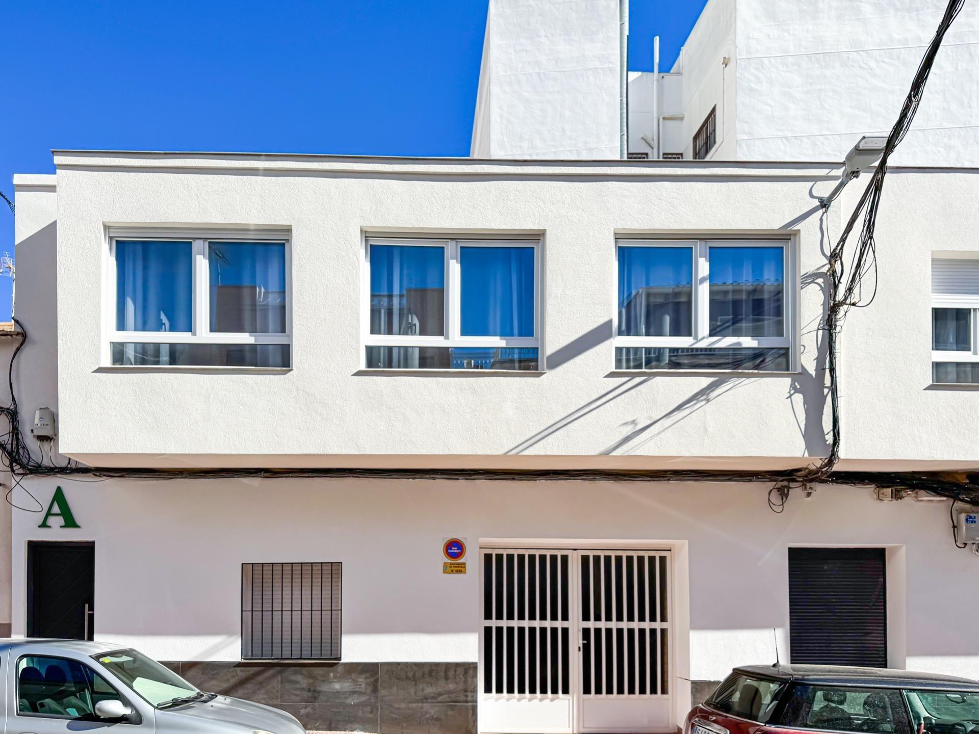 Hotel 12 habitaciones 350m² en venta - torrevieja - foto 2