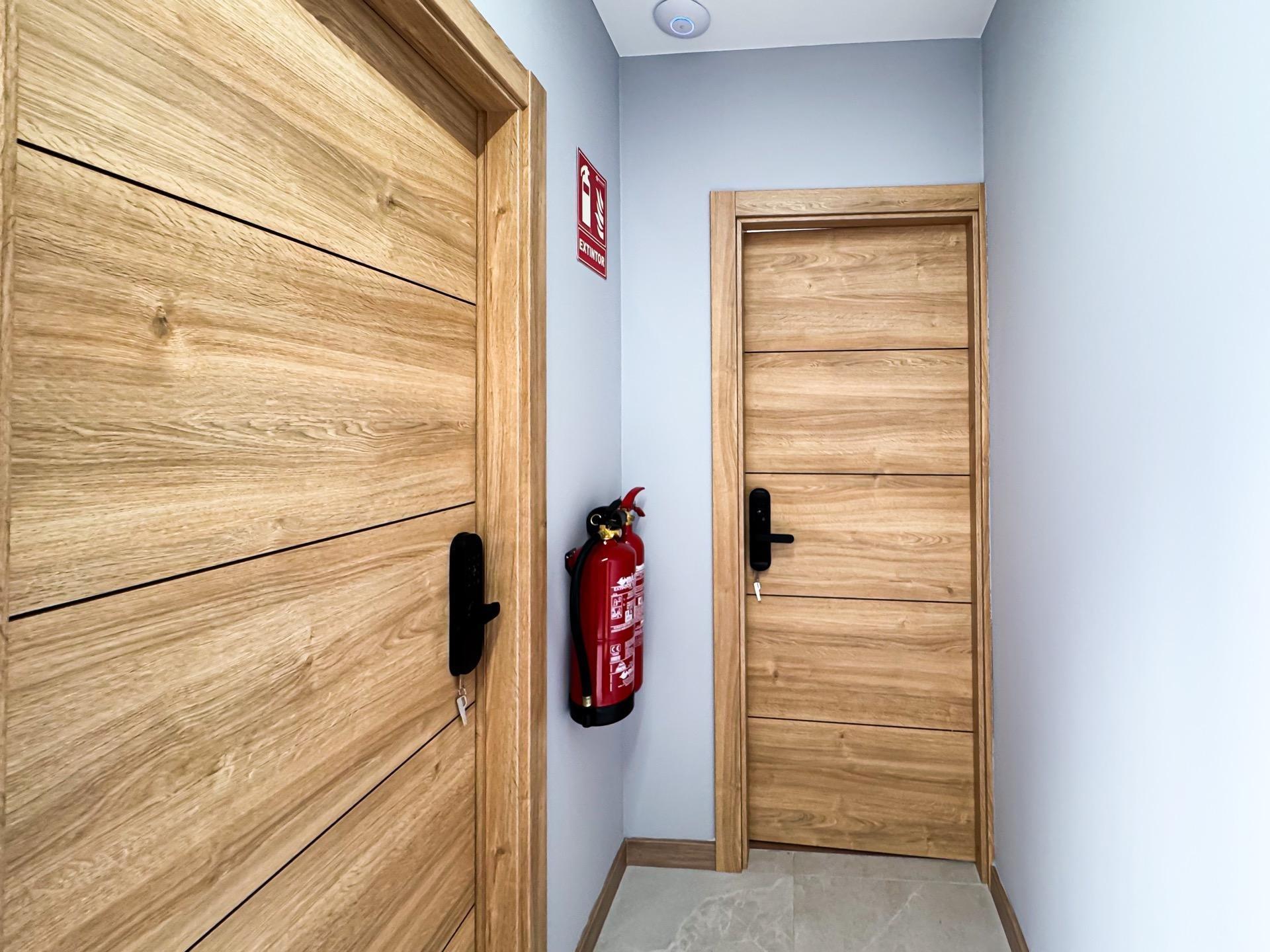 Hotel 12 habitaciones 350m² en venta - torrevieja - foto 10