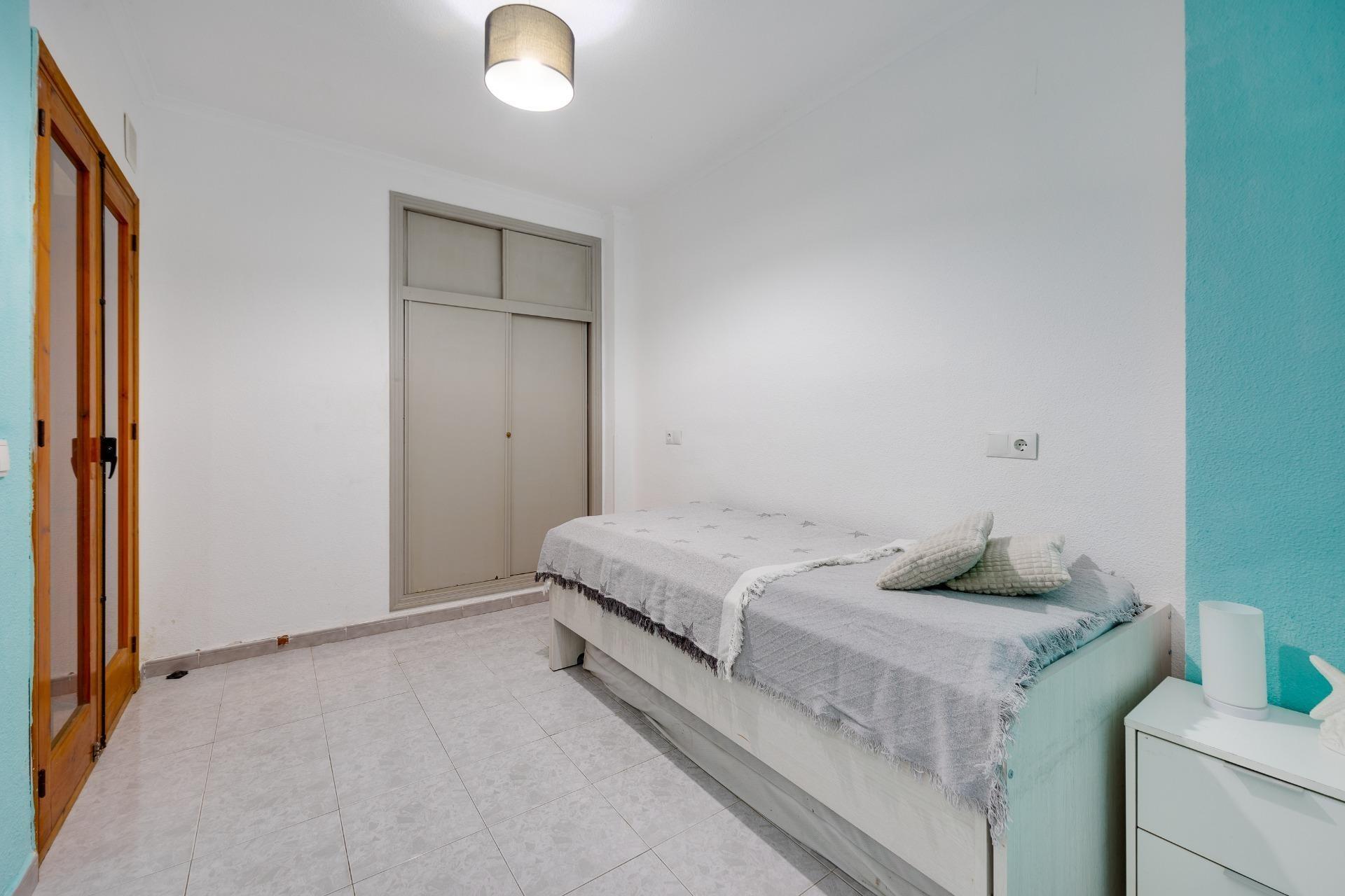 Apartamento 2 habitaciones 67m² en venta - Estacion de autob - foto 17