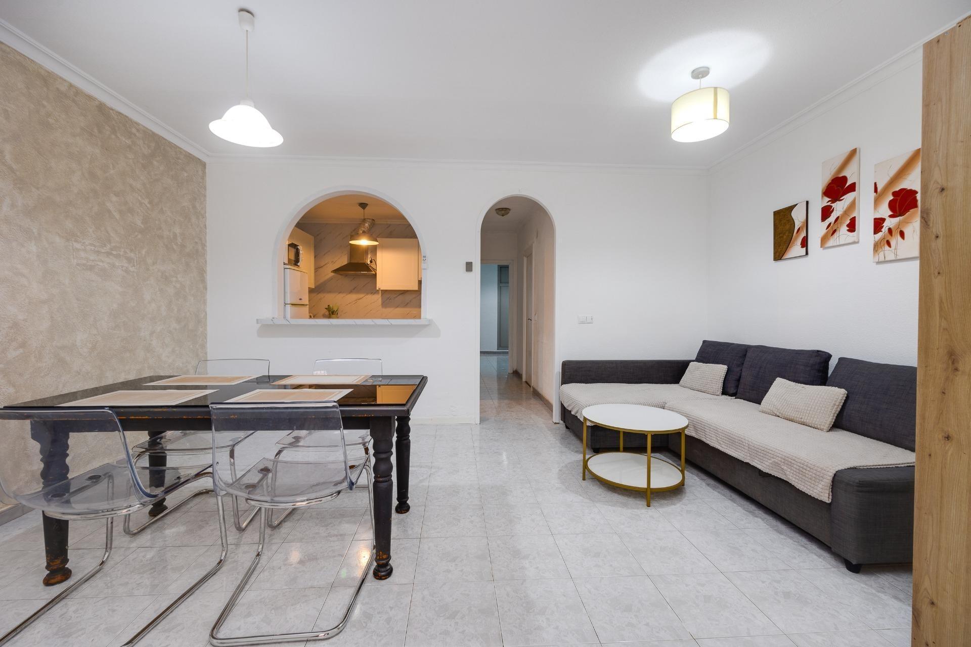 Apartamento 2 habitaciones 67m² en venta - Estacion de autob - foto 3