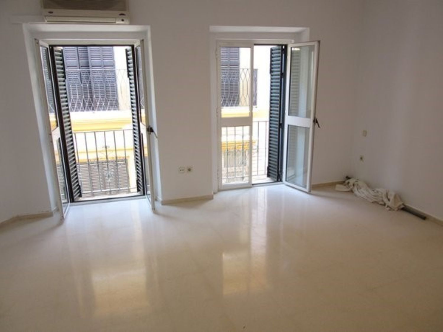 Piso 1 habitación 60m² en alquiler - Centro - foto 2