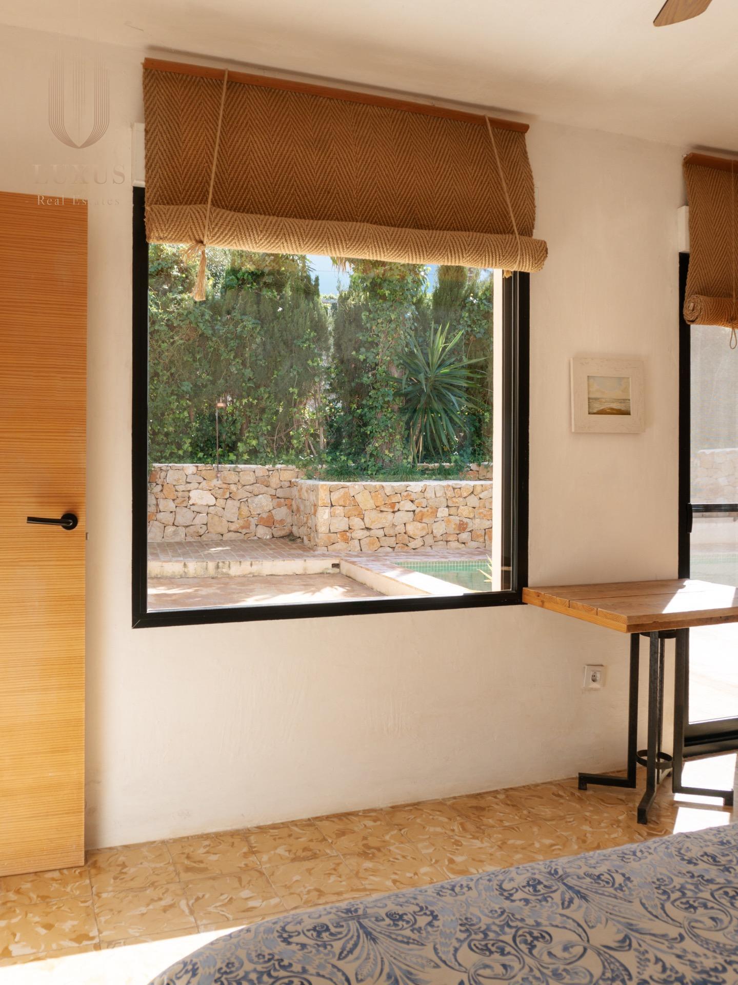 Exclusiva villa de una sola planta en Dénia con impresionant - foto 25