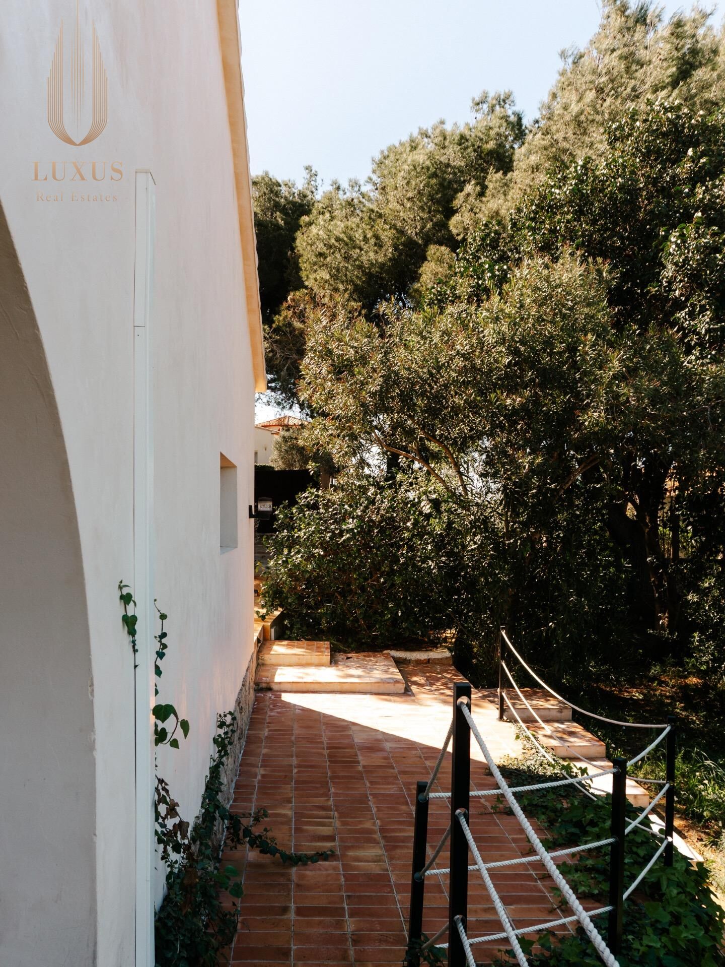 Exclusiva villa de una sola planta en Dénia con impresionant - foto 27