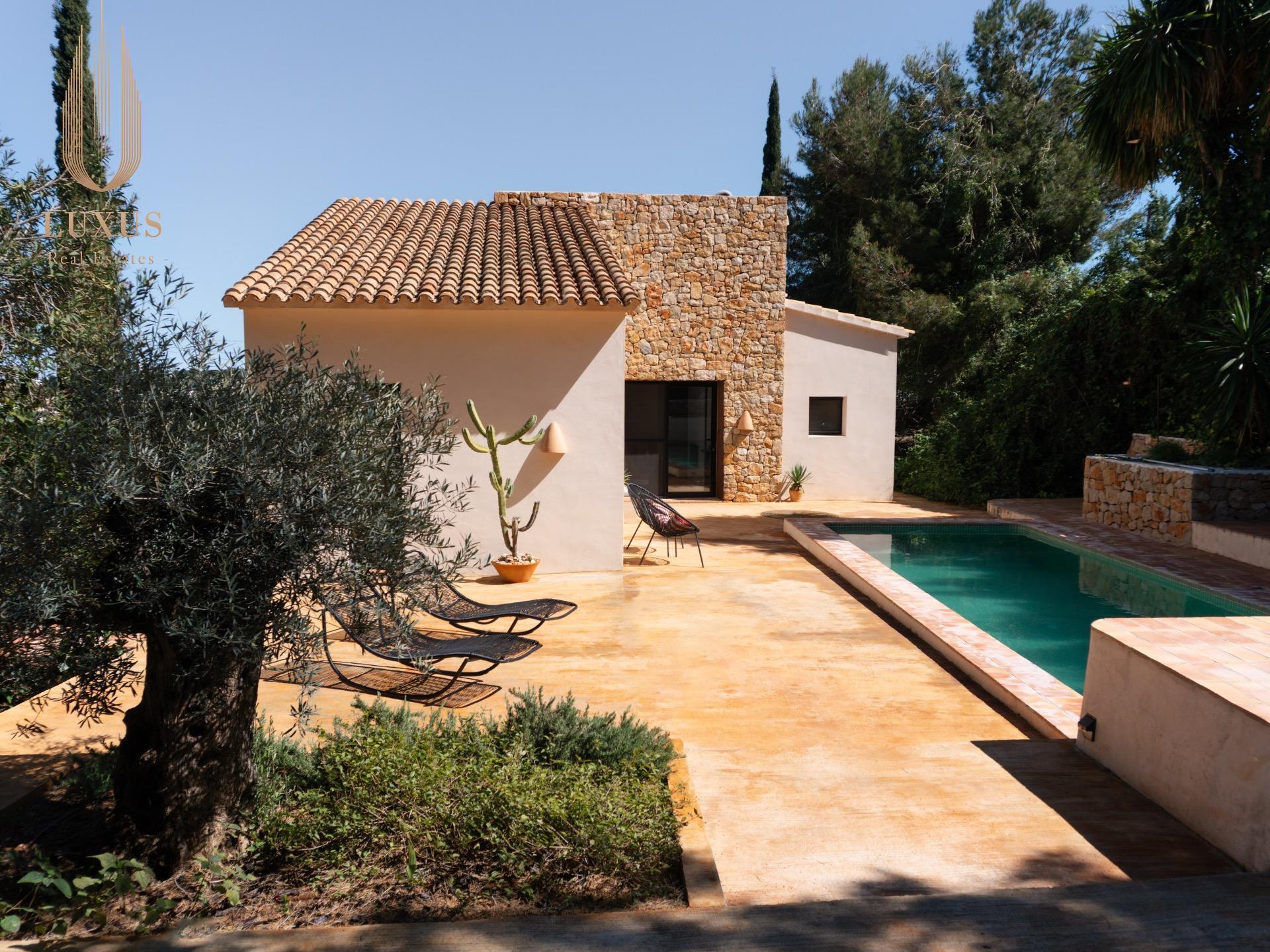 Exclusiva villa de una sola planta en Dénia con impresionant - foto 37