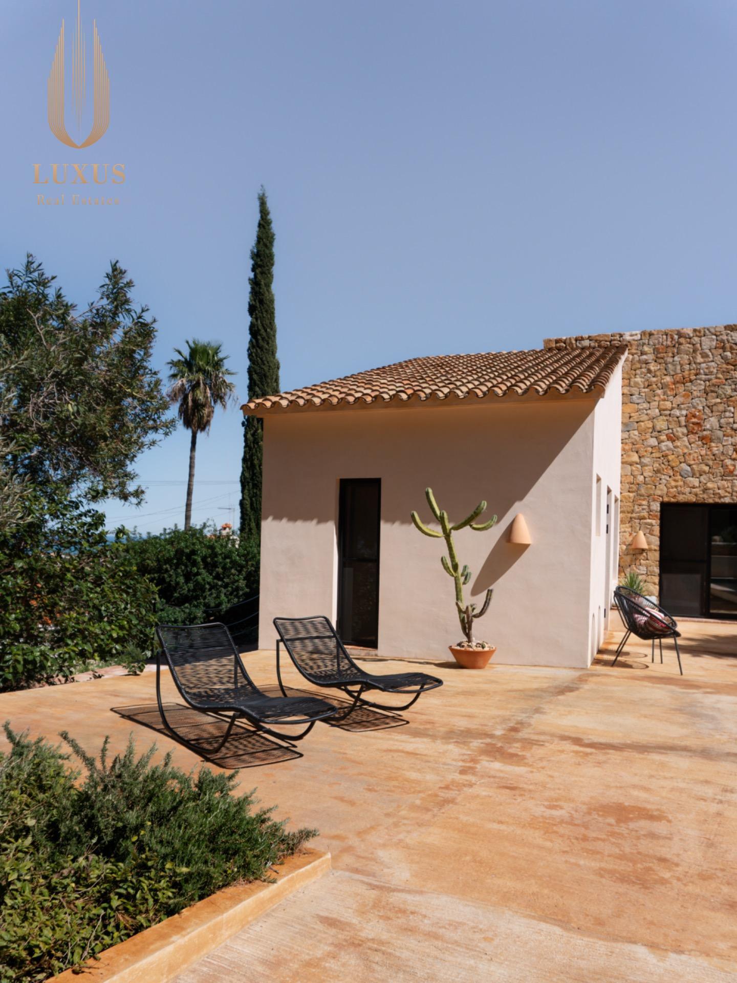 Exclusiva villa de una sola planta en Dénia con impresionant - foto 38