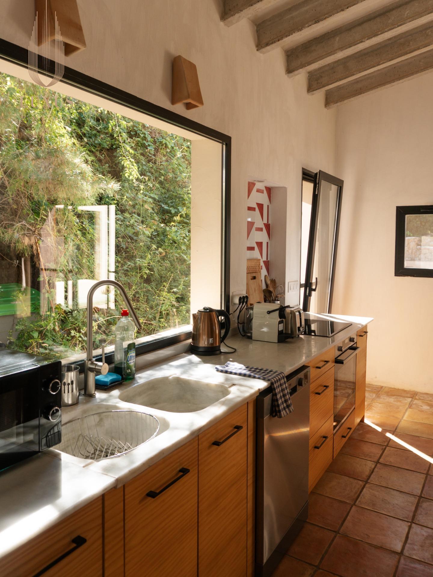 Exclusiva villa de una sola planta en Dénia con impresionant - foto 5
