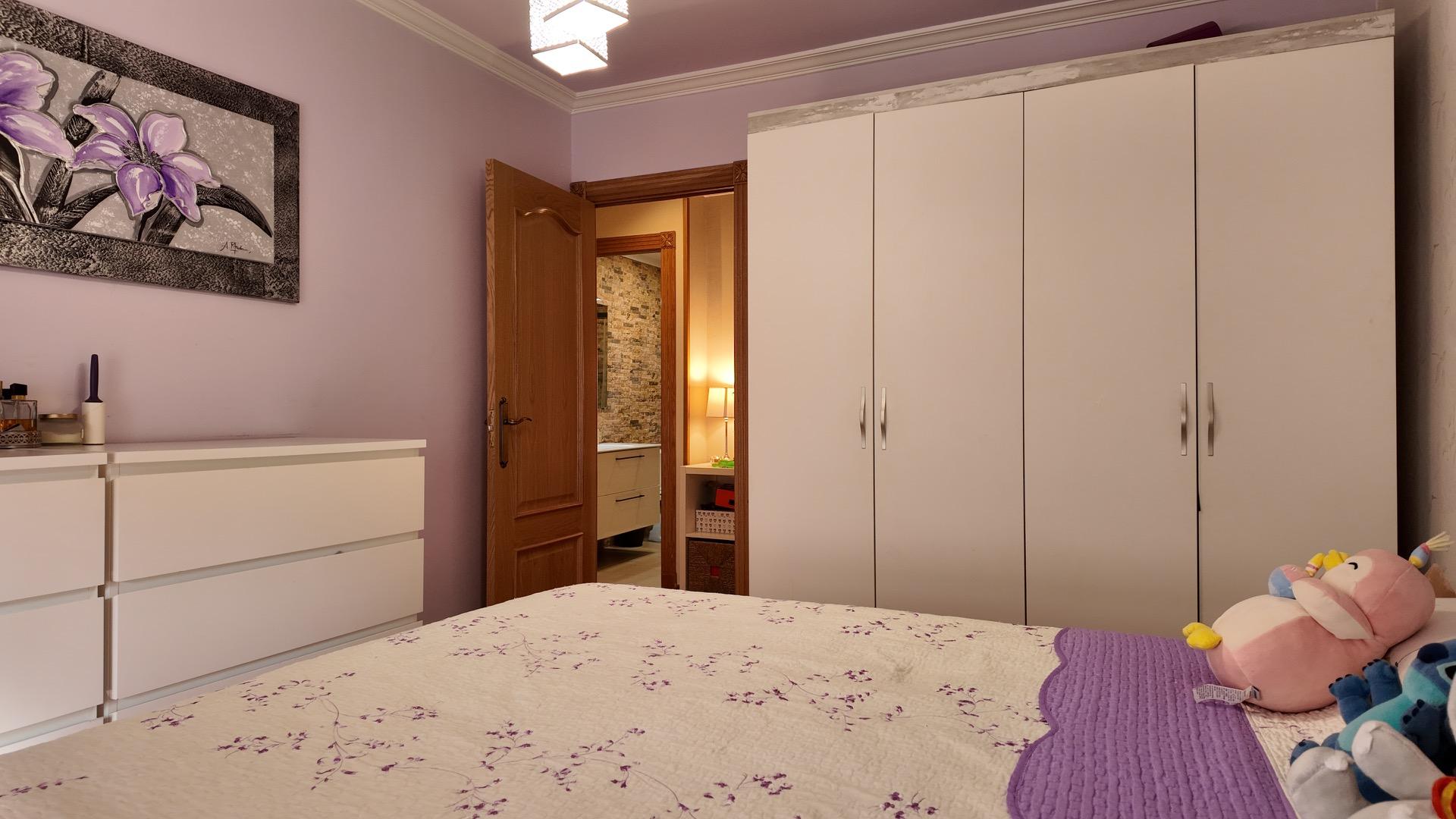 Amplio Apartamento en Santa Pola, 4 dormitorios a solo 5 Min - foto 11