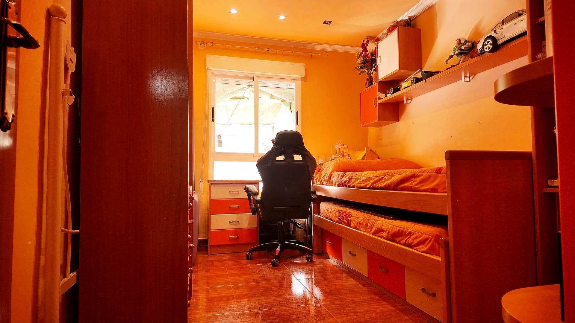 Amplio Apartamento en Santa Pola, 4 dormitorios a solo 5 Min - foto 7
