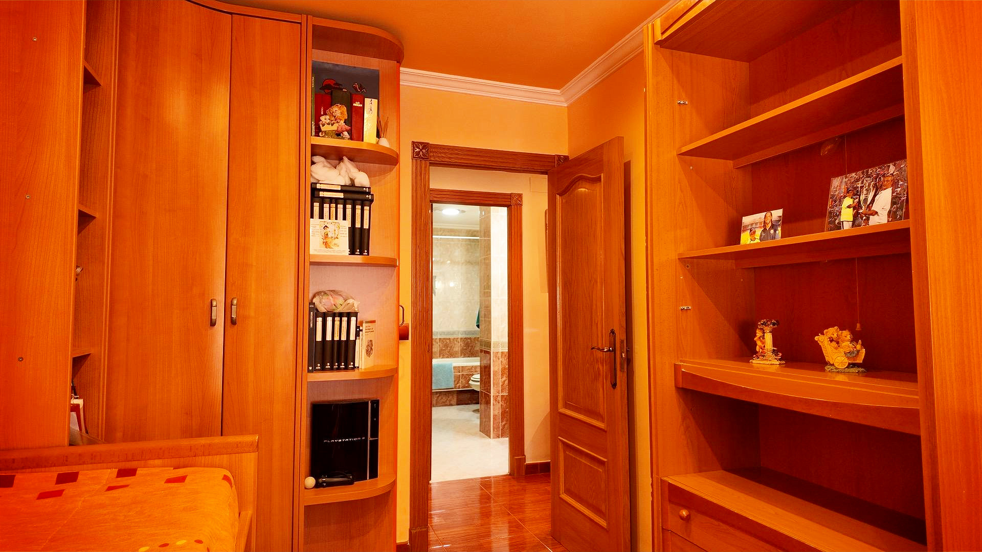 Amplio Apartamento en Santa Pola, 4 dormitorios a solo 5 Min - foto 8