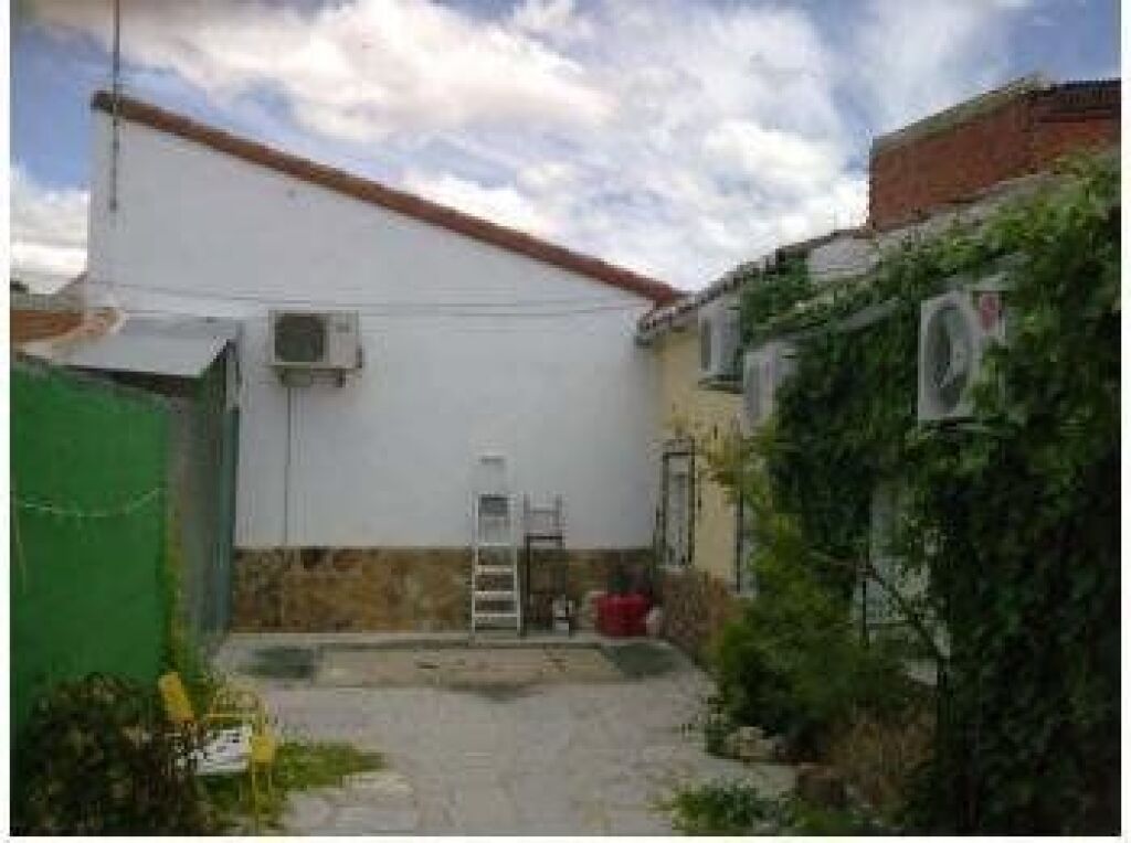 Chalet Independiente en Cuerva