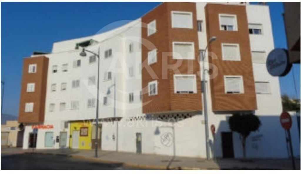 Piso en El Ejido - foto 2