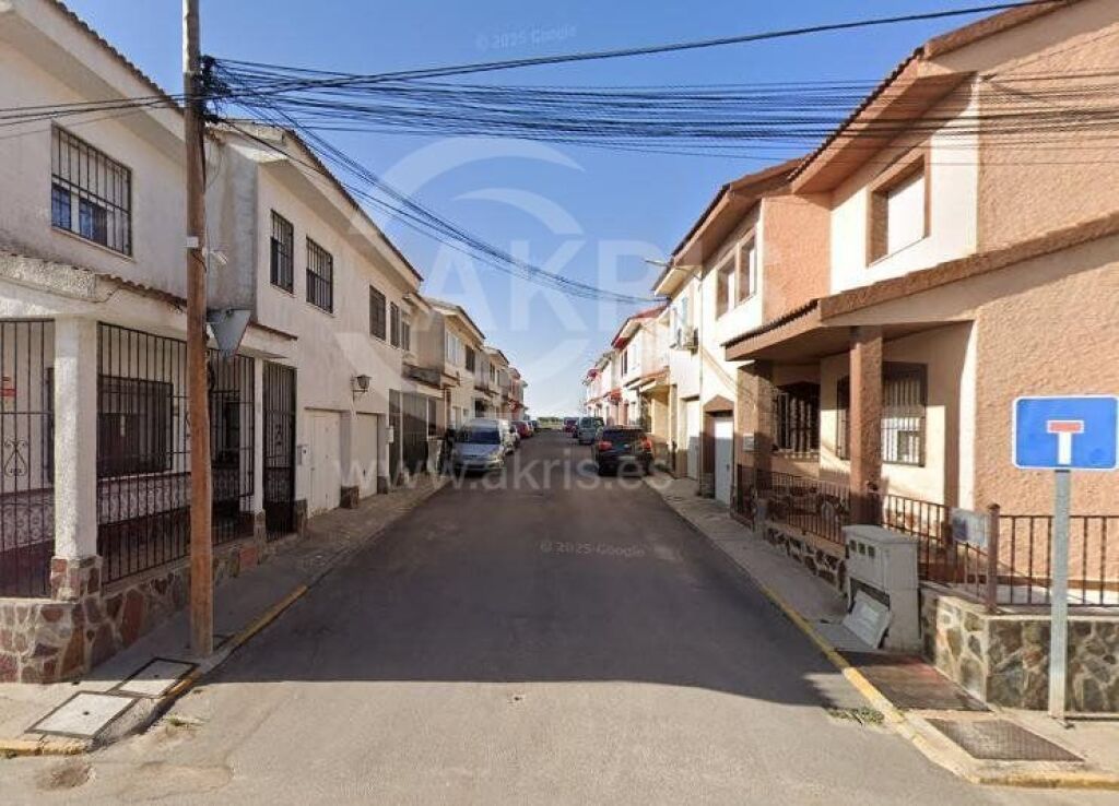 Chalet Independiente en Cedillo Del Condado
