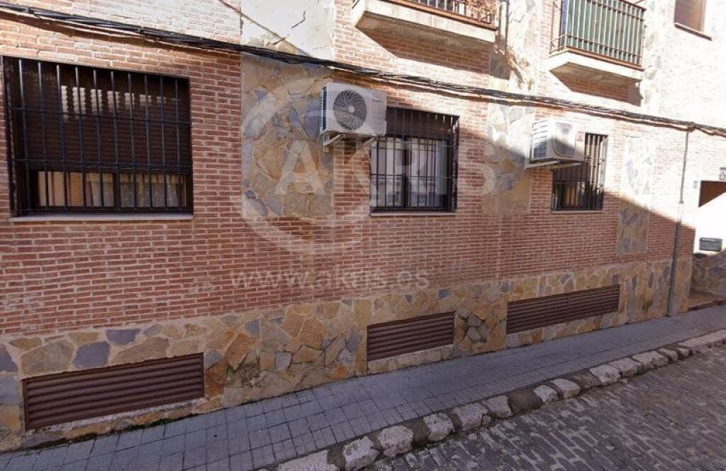 Garaje en Ocaña - foto 2