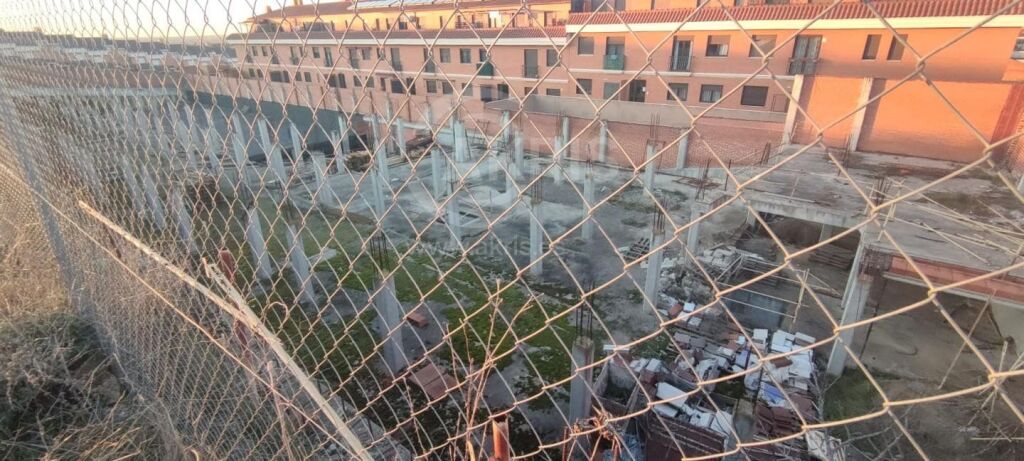 Edificio Singular en Recas - foto 6