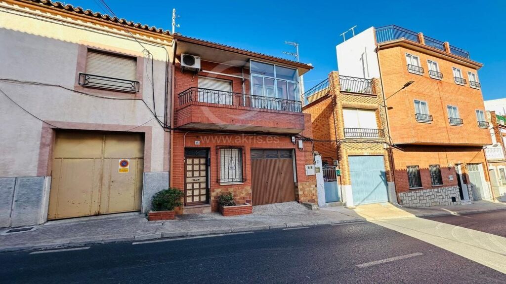Chalet Independiente en Navahermosa - foto 3